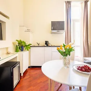 piazza-del-popolo-sweet-rooms.it-romehotels.com/