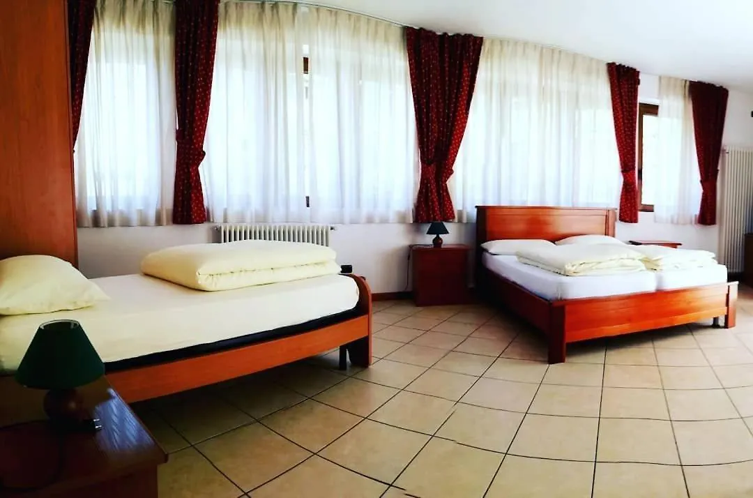 Hotel Ristorante Il Gusto Di Valtellina Bema 2*,